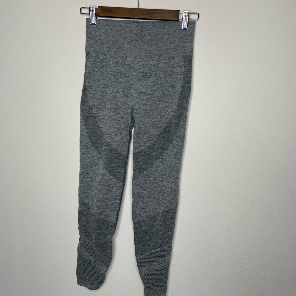 VS PINK Seamless Leggings size small